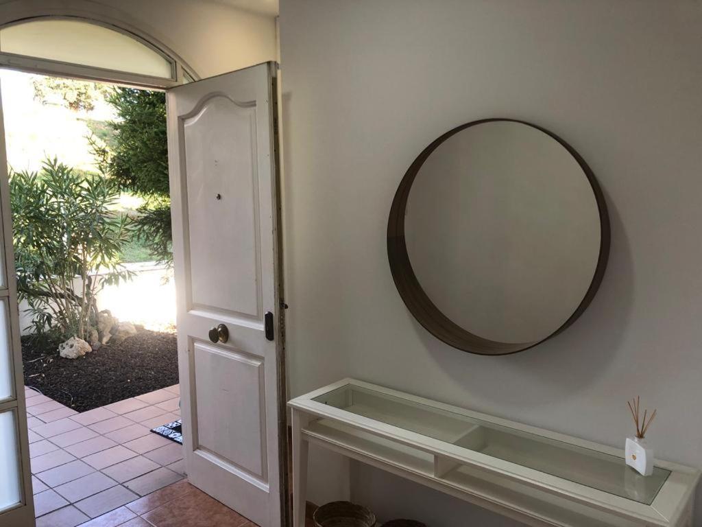 Casa Veuras Girona - Montiliviヴィラ エクステリア 写真