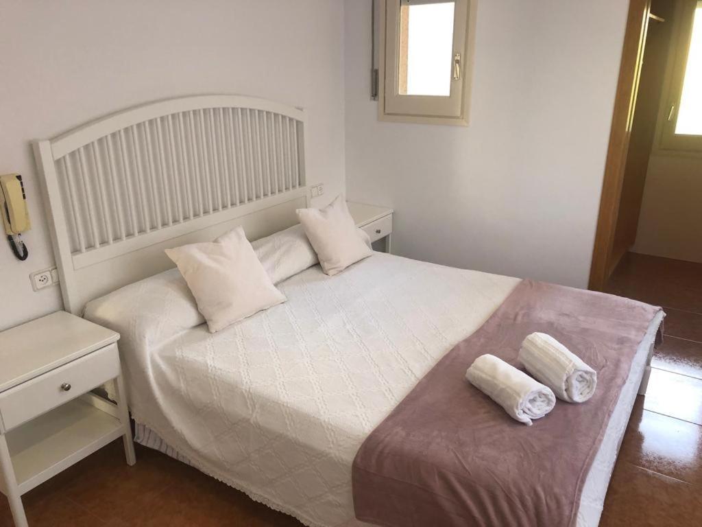Casa Veuras Girona - Montiliviヴィラ エクステリア 写真